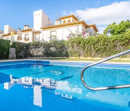 Casa Adosada Con Piscina Comunitaria Puerto Banus Apartment *